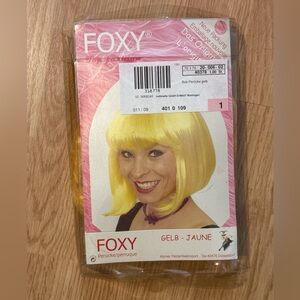 BOB WIG YELLOW GOLD FOXY KIDS ADULTS NEW GOGO DANCER HALLOWEEN COSTUME COSPLAY